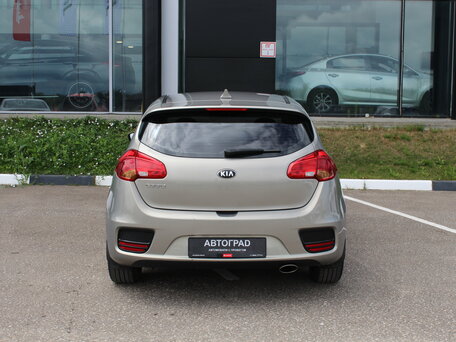2017 Kia Ceed II Рестайлинг, серебристый, 1180000 рублей, вид 5