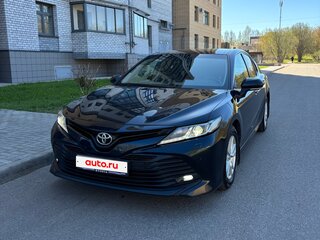 2018 Toyota Camry VIII (XV70), синий, 2100000 рублей, вид 1