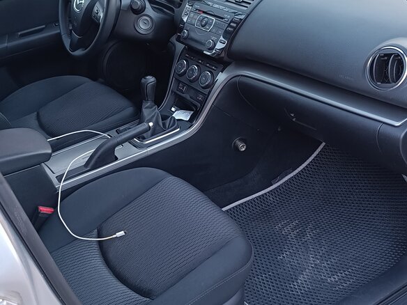 2010 Mazda 6 II (GH) Рестайлинг, серебристый, 850000 рублей - вид 9