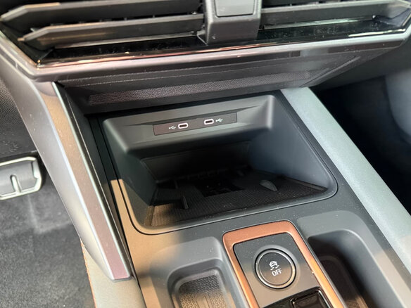 2026 Cupra Formentor VZ5 I Рестайлинг, чёрный, 10722000 рублей - вид 15
