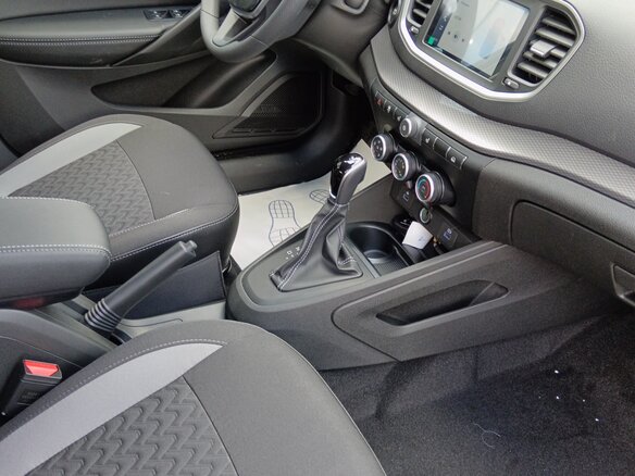 2026 Lada (ВАЗ) Vesta SW I Рестайлинг (NG), чёрный, 1865000 рублей - вид 7