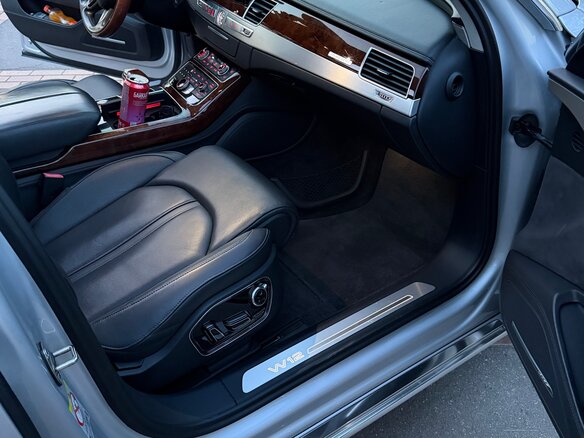 2011 Audi A8 Long III (D4), серебристый, 1850000 рублей - вид 8