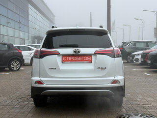 2018 Toyota RAV4 IV (XA40) Рестайлинг, белый, 2299000 рублей, вид 5