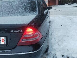 2003 Mercedes-Benz C-Класс 240 II (W203), чёрный, 400000 рублей, вид 5