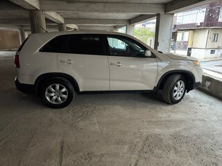 2011 Kia Sorento II, бежевый, 1200000 рублей, вид 3
