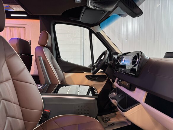 2026 Mercedes-Benz Sprinter, чёрный, 27990000 рублей - вид 6