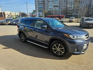 2018 Toyota Highlander III (XU50) Рестайлинг, синий, 2800000 рублей, вид 3