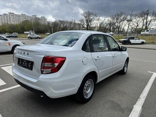 2026 Lada (ВАЗ) Granta I Рестайлинг, белый, 987000 рублей, вид 4