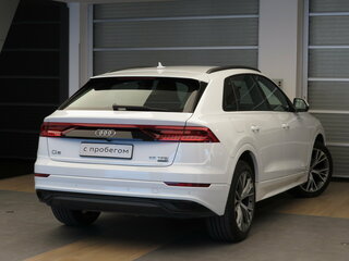 2019 Audi Q8 55 TFSI I (4M), белый, 5799000 рублей, вид 2