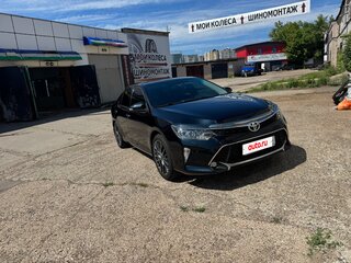 2017 Toyota Camry VII (XV50) Рестайлинг 2, чёрный, 2400000 рублей, вид 3