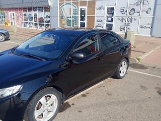 2012 Kia Cerato 6-speed II, чёрный, 675000 рублей, вид 3