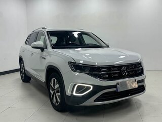 2023 Volkswagen Tayron I Рестайлинг, белый, 2199000 рублей, вид 3