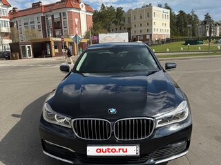 2018 BMW 7 серии Long 730Ld xDrive VI (G11/G12), чёрный, 3000000 рублей, вид 2