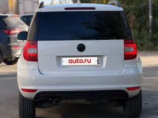 2010 Skoda Yeti I, белый, 575000 рублей, вид 5