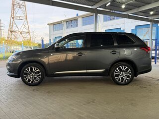 2021 Mitsubishi Outlander III Рестайлинг 3, серый, 2319000 рублей, вид 2