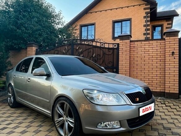 2011 Skoda Octavia II (A5) Рестайлинг, серый, 680000 рублей