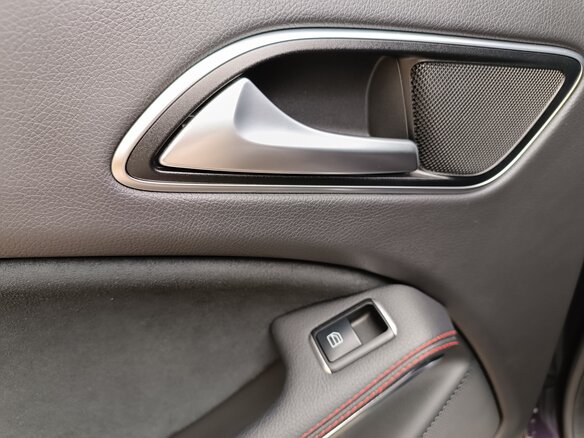 2015 Mercedes-Benz GLA 200 I (X156), фиолетовый, 1900000 рублей - вид 23