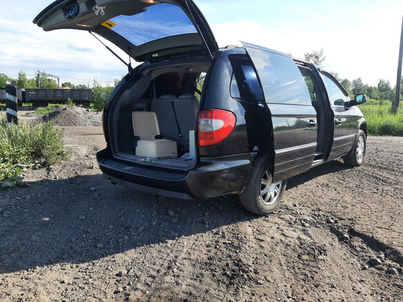 2007 Chrysler Voyager IV Рестайлинг, чёрный, 1800000 рублей - вид 11