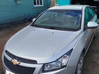 2010 Chevrolet Cruze I, серебристый, 470000 рублей, вид 2