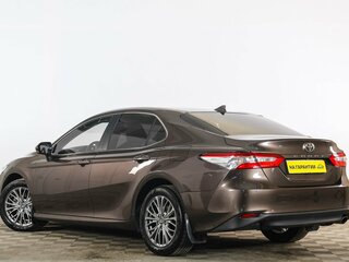 2020 Toyota Camry VIII (XV70), коричневый, 2999000 рублей, вид 4
