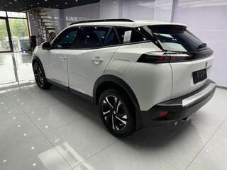 2022 Peugeot 2008 II, белый, 1300000 рублей, вид 4