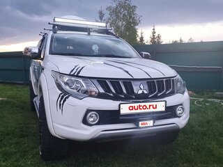 2017 Mitsubishi L200 V, белый, 4000000 рублей, вид 2