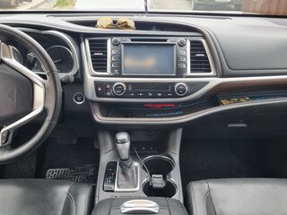 2015 Toyota Highlander III (XU50), серый, 3100000 рублей, вид 4