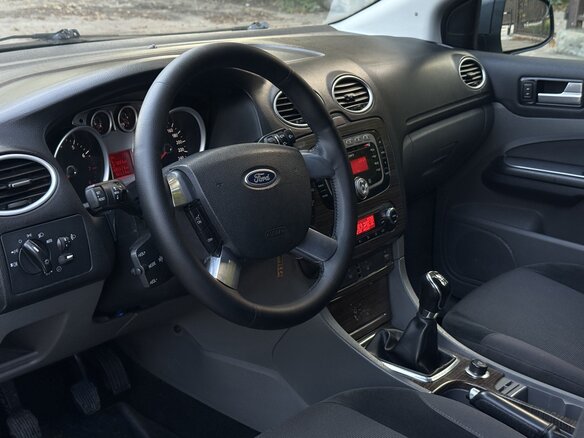 2008 Ford Focus II Рестайлинг, серебристый, 485000 рублей - вид 13