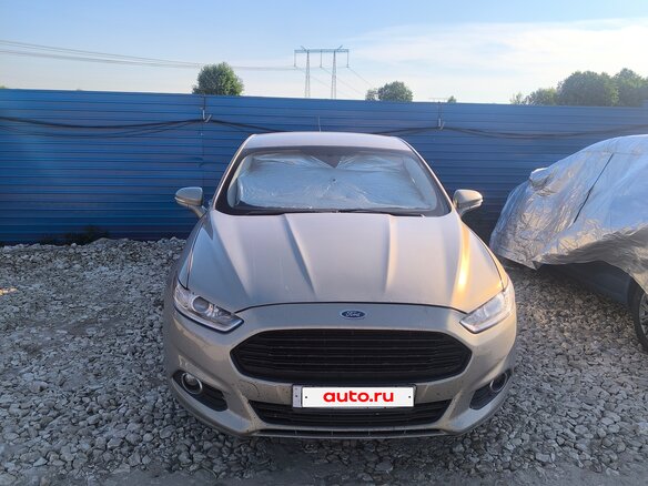2015 Ford Fusion (North America) II, коричневый - вид 1