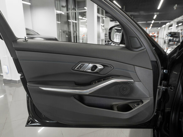 2021 BMW 3 серии 320d xDrive VII (G2x), чёрный, 3800000 рублей - вид 21