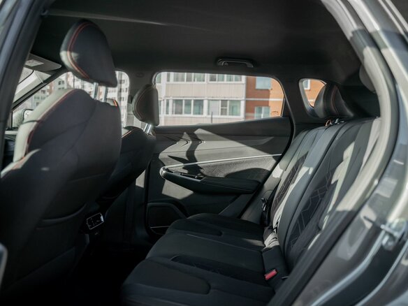 2025 Geely Cityray, серый, 2849990 рублей - вид 25