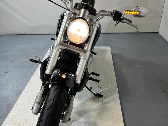 2012 Harley-Davidson V-Rod Muscle, чёрный, 940000 рублей - вид 2