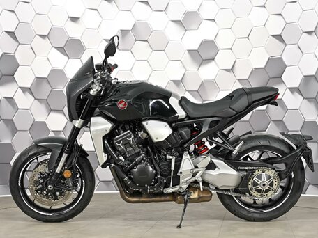 2018 Honda CB 1000R, чёрный, 975000 рублей, вид 4