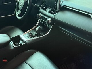 2021 Toyota RAV4 V (XA50), белый, 4000000 рублей, вид 3