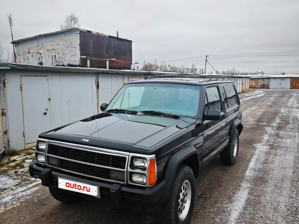 1986 Jeep Cherokee II (XJ), чёрный, 900000 рублей - вид 1