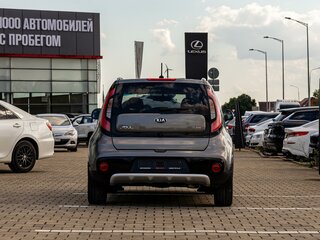 2017 Kia Soul II Рестайлинг, серый, 1295000 рублей, вид 5