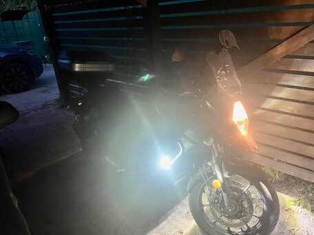 2021 Suzuki V-Strom DL 650, красный, 1100000 рублей, вид 2