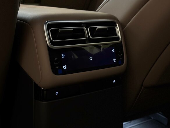2026 Li Auto (Lixiang) L7 52.3 kWh I Рестайлинг, чёрный, 10690000 рублей - вид 17