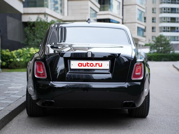 2021 Rolls-Royce Phantom VIII (Series I), чёрный, 49000000 рублей - вид 6