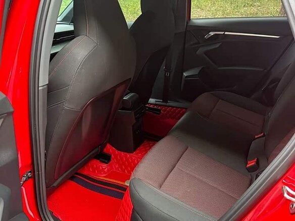 2021 Audi A3 Sportback 35 TFSI IV (8Y), красный, 1620000 рублей - вид 7