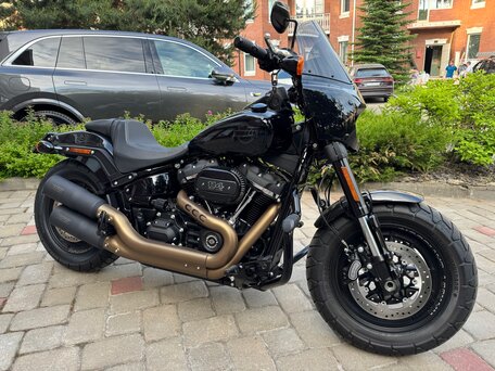 2021 Harley-Davidson Fat Bob, чёрный, 2200000 рублей, вид 3