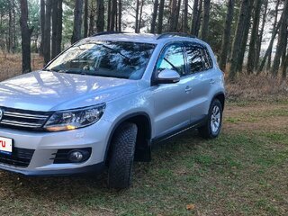 2013 Volkswagen Tiguan I Рестайлинг, серебристый, 990000 рублей, вид 3