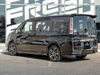 2020 Honda Stepwgn Spada V Рестайлинг, чёрный, 2620000 рублей, вид 2