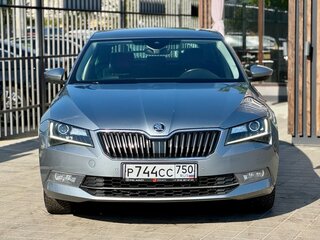 2018 Skoda Superb III, серый, 1999000 рублей, вид 2