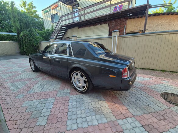 2005 Rolls-Royce Phantom Long VII, зелёный - вид 12