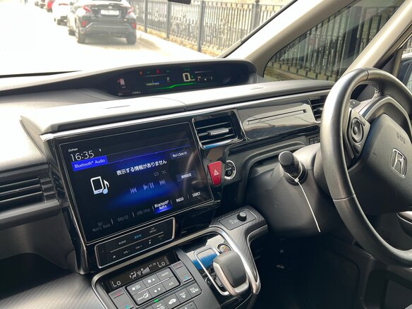 2018 Honda Stepwgn Spada V Рестайлинг, белый, 2365000 рублей - вид 7