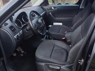 2010 Skoda Yeti I, чёрный, 850000 рублей, вид 5