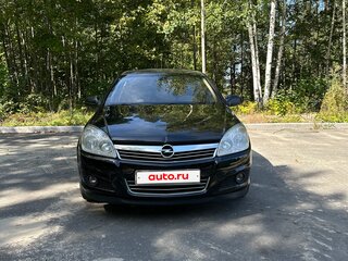 2010 Opel Astra H Рестайлинг, чёрный, 450000 рублей, вид 2