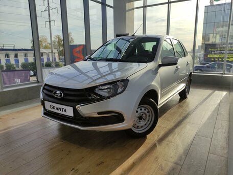 2026 Lada (ВАЗ) Granta I Рестайлинг, серебристый, 1007000 рублей, вид 1