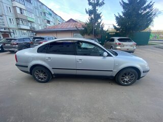 1998 Volkswagen Passat B5, серебристый, 375000 рублей, вид 2